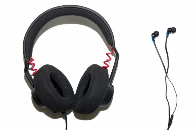 headphones earphones teknolojia
