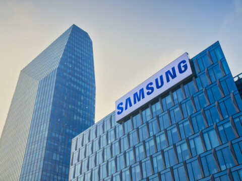 Samsung yatarajiwa kutengeneza takribani paneli millioni 80 za OLED kwa ajili ya Apple.